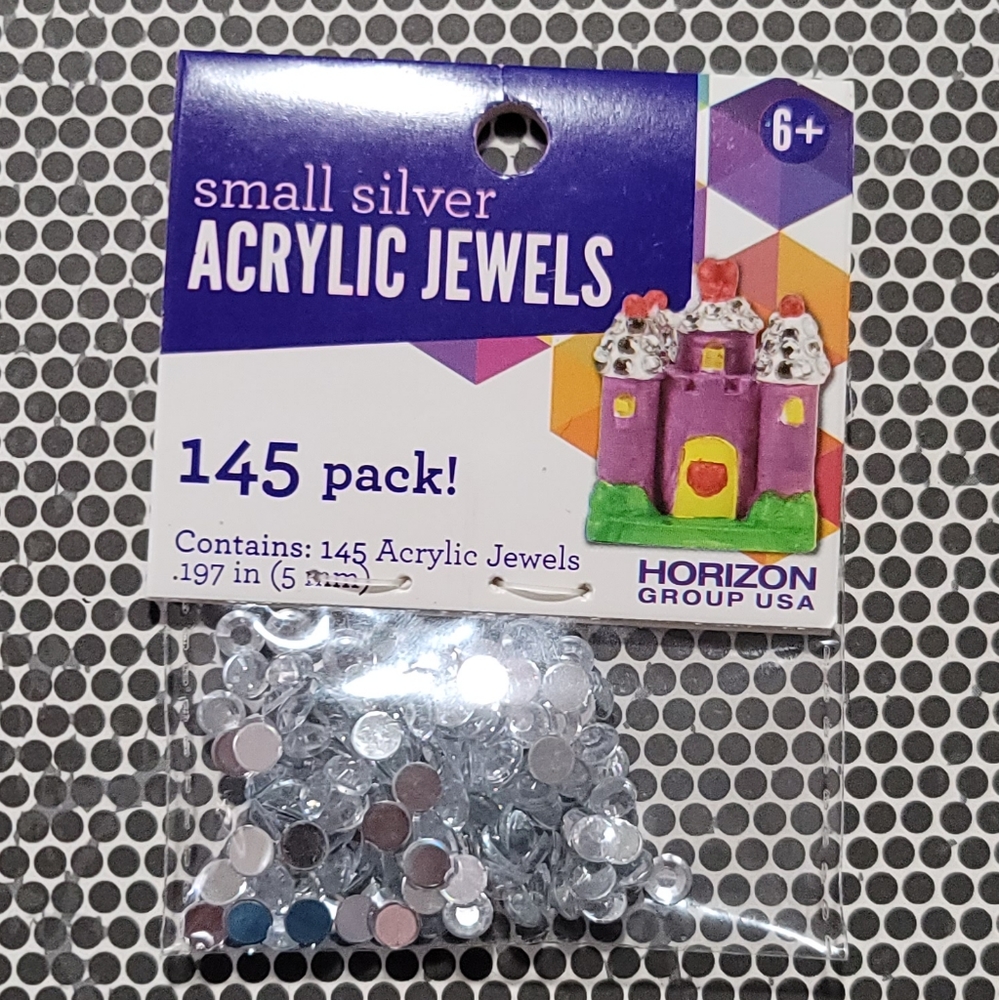5/$13 NWT Acrylic Jewels